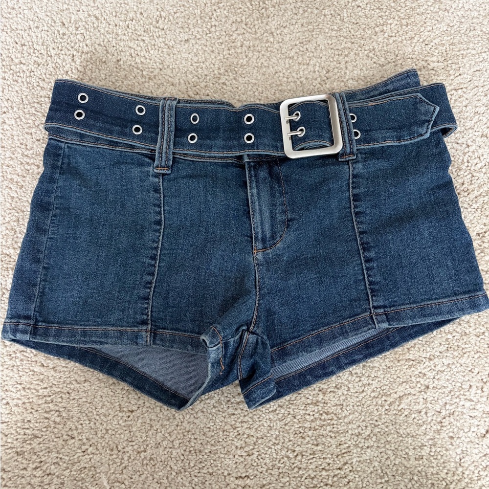 H&M Divided Jean Shorts With Belt